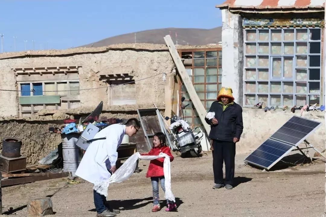 中国医师节,致敬医者仁心