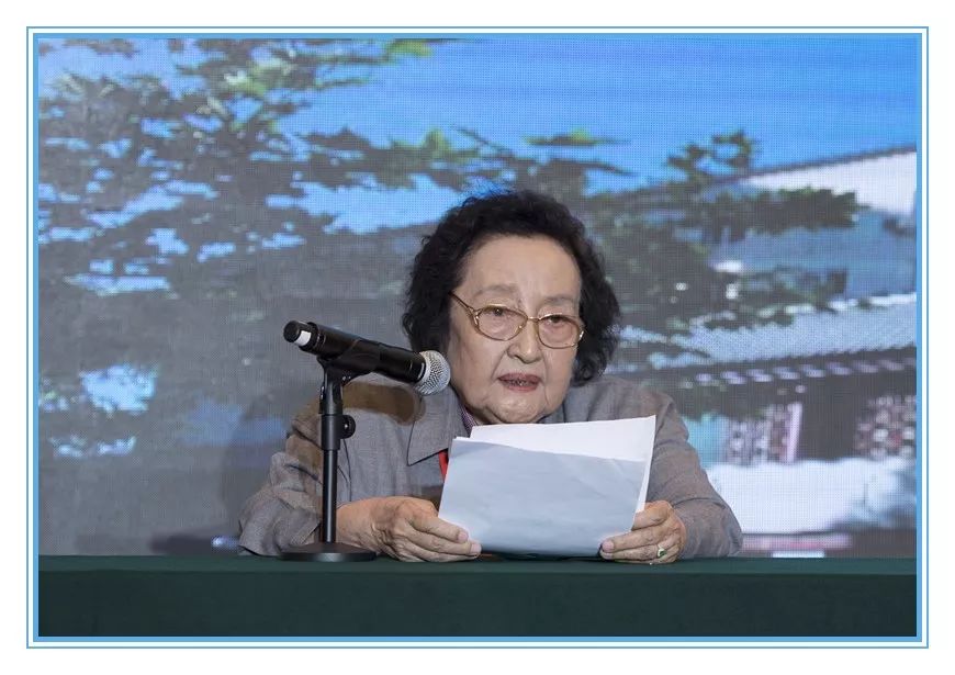 中国医师节国医大师柴嵩岩在第二届中国医师节上作先进典型发言