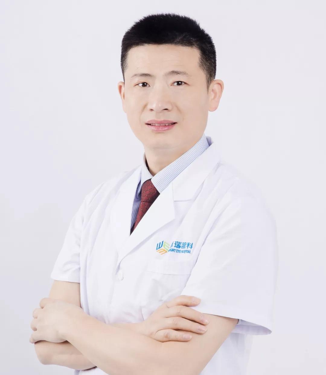 杨海军院长受邀参加2019北京眼科大会
