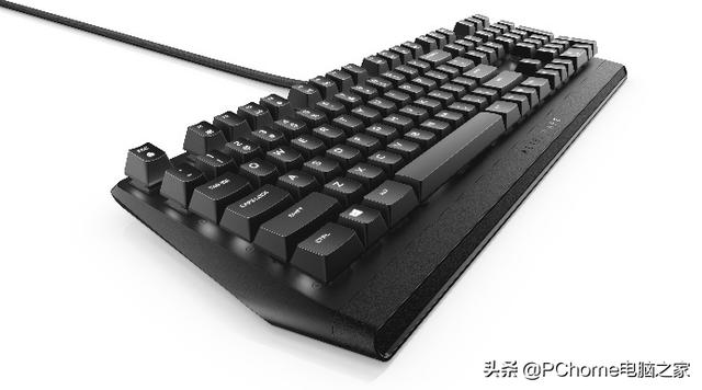ALIENWARE推出两款红轴机械键盘及三款鼠标