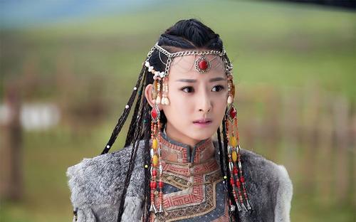 两个女人的家国悲情,独领一朝文学风骚,作品成为民族绝唱