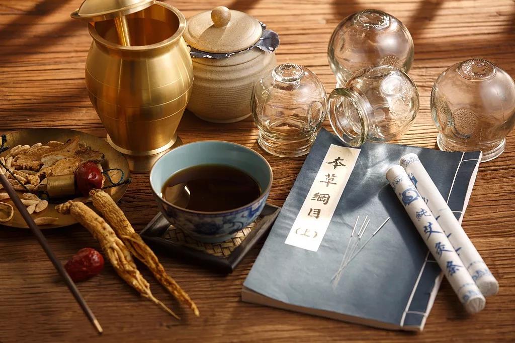 拔罐为什么是白色 a963b0bb8add499d92e564d57f112a87.jpeg