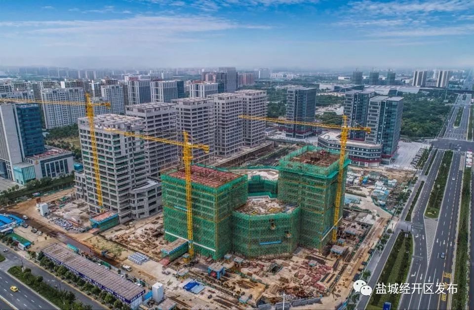 未来科技城项目部被授予"盐城市工人先锋号"称号.
