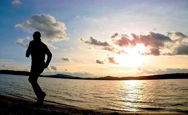 什么叫正能量朋友 b01c18ed27b746c39bdabb5d638868e5.jpeg