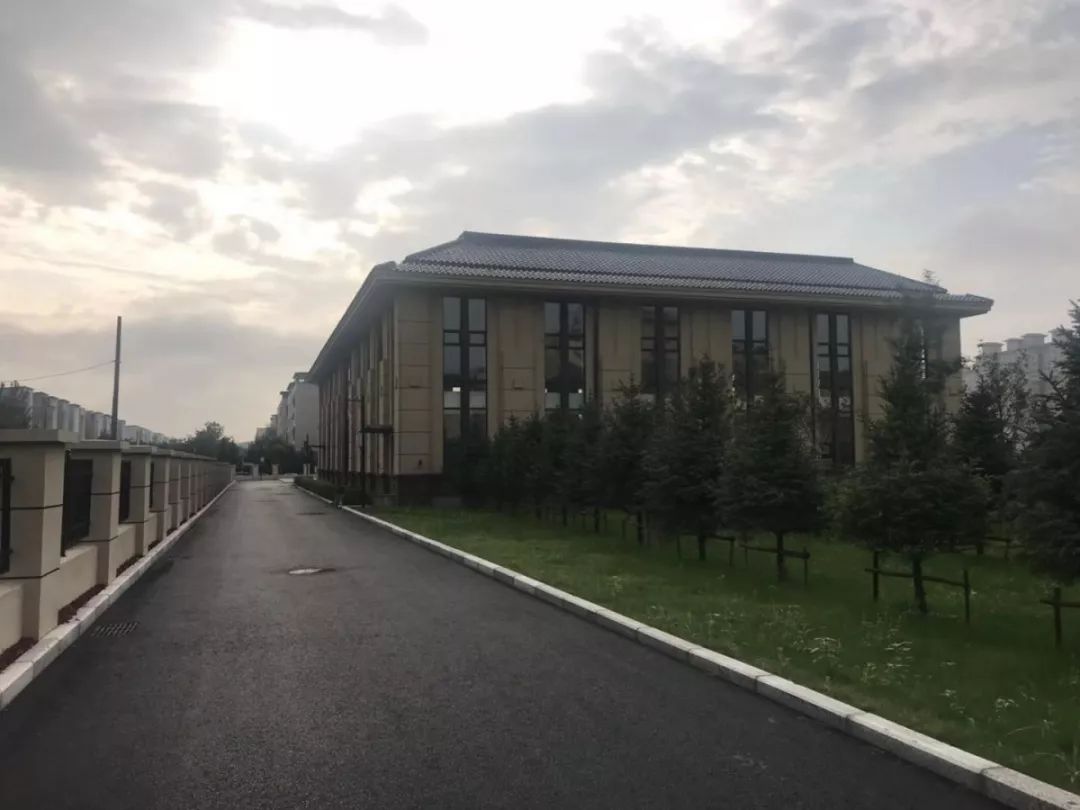 长春这所新建校今天"开张"!师资咋样?环境如何?_华泽