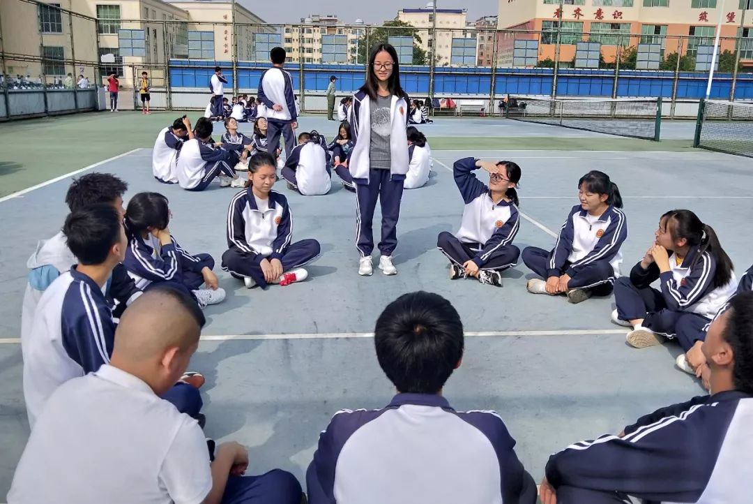 点燃学生学习的核动力:曲靖市麒麟高中举办青少年卓越