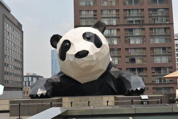提起ifs,肯定会想到这个爬了好久也没爬上楼顶的大熊猫.