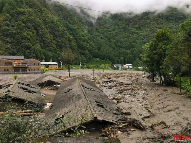 汶川迁移人口_汶川地震(3)