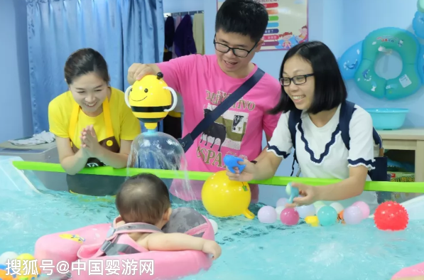                     原创            婴儿游泳的好处|长高只是附带作用！更多的好处在这些方面！