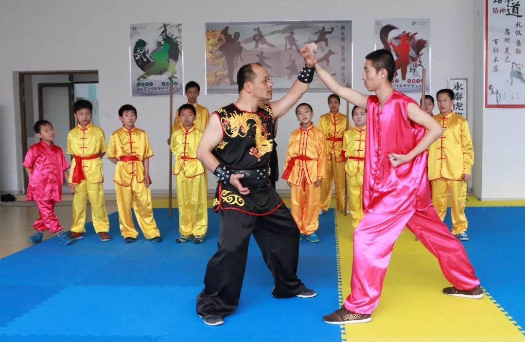很厉害的中华武术 1e021938152a41678bf689abaa002bec.jpeg