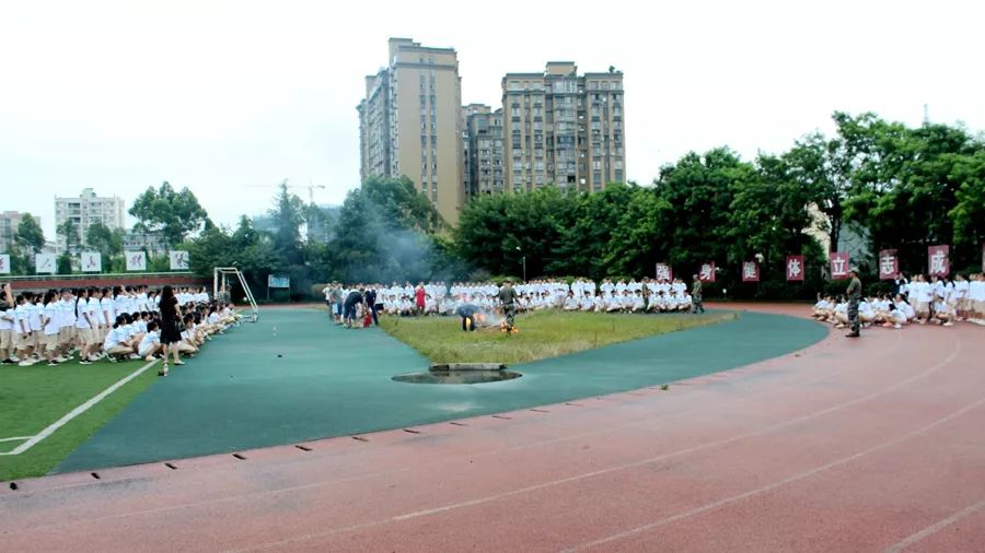 丹棱中学开学第一课,让数百名师生齐取"防火经"!