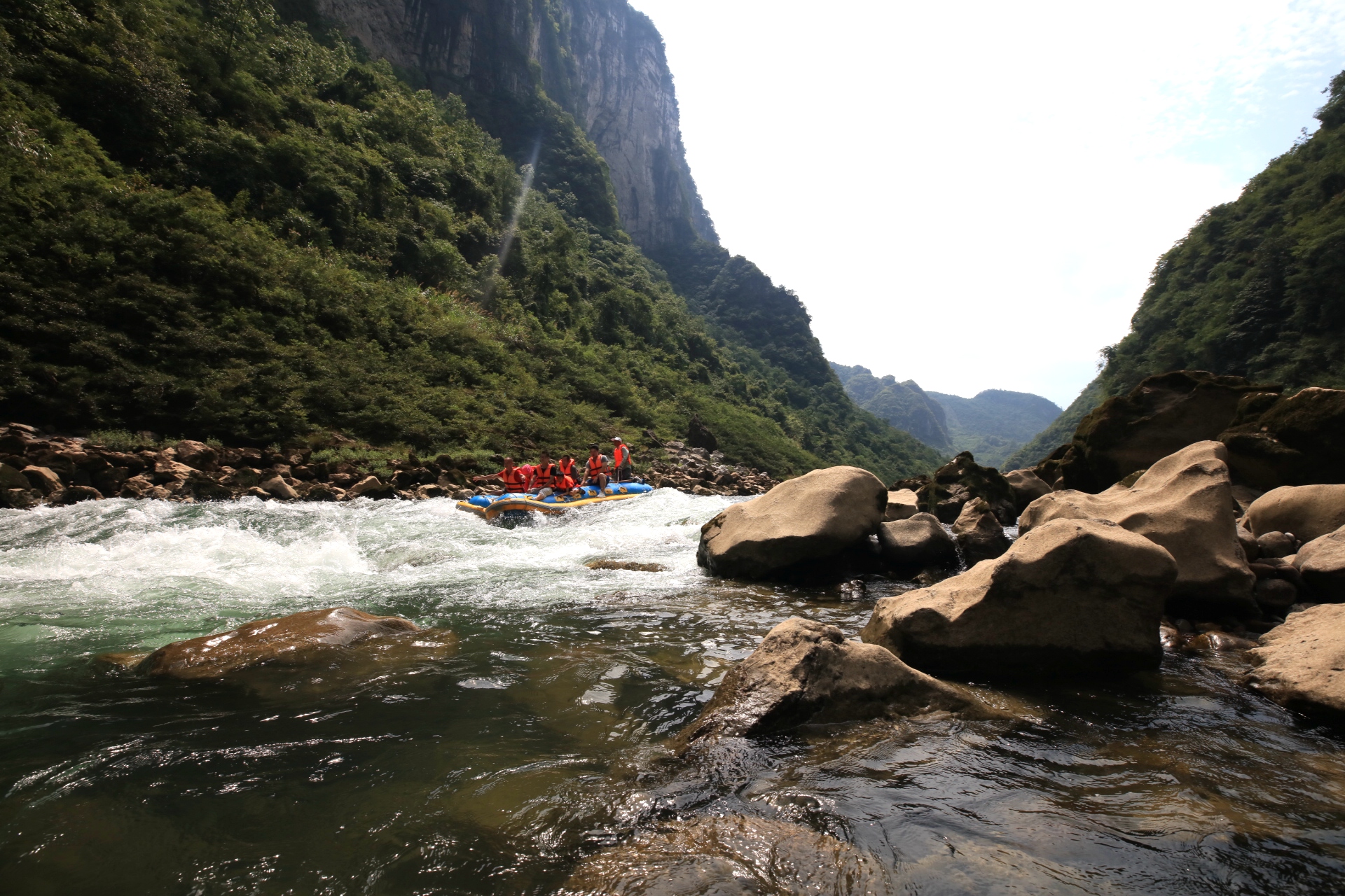 张家界茅岩河风景区:避暑漂流亲水乐