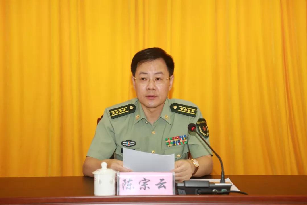 陈宗云指出,地方党委书记兼任同级军事机关党委第一书记,是党管武装的