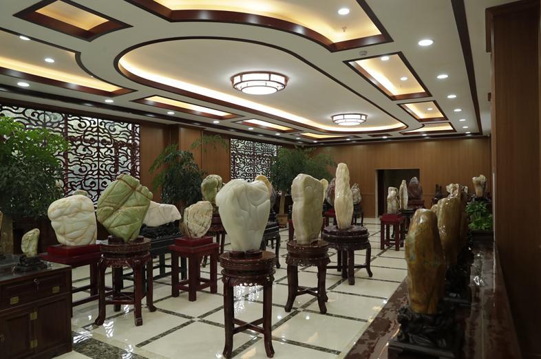 隋广义你别跑了,这里来了不想走! 隋广义你别跑了,这里来了不想走!