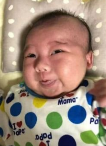                    新手父母比赛如何把孩子拍的更“丑”？网友：感谢父母不扔之恩！