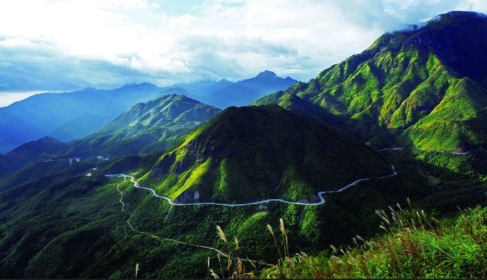 旅游越南西北四大岭路