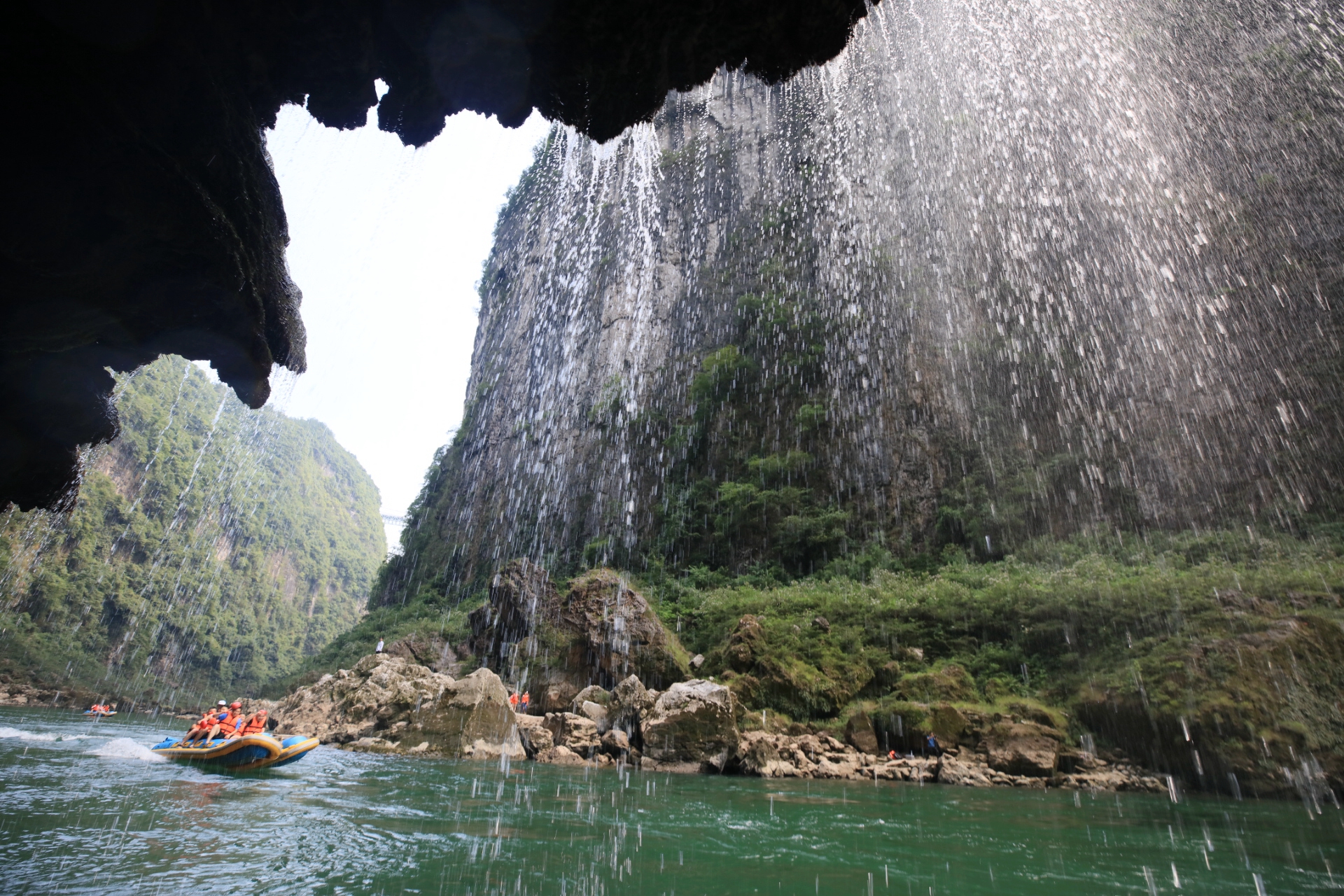 张家界茅岩河风景区:避暑漂流亲水乐