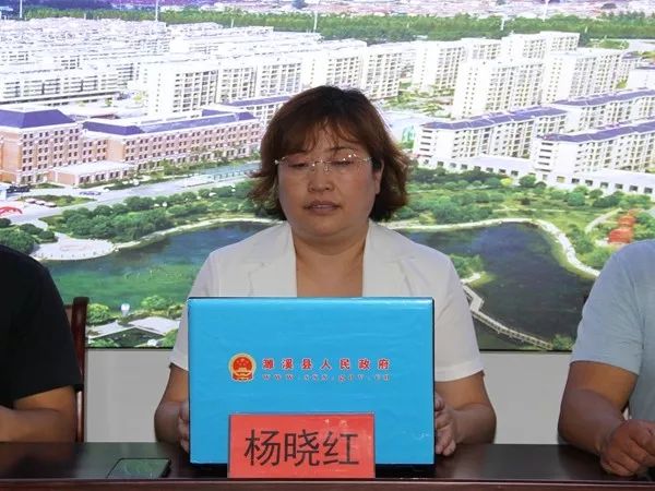访谈实录与县商务局投资促进局局长杨晓红就筑巢引凤招大商同心筑梦谋