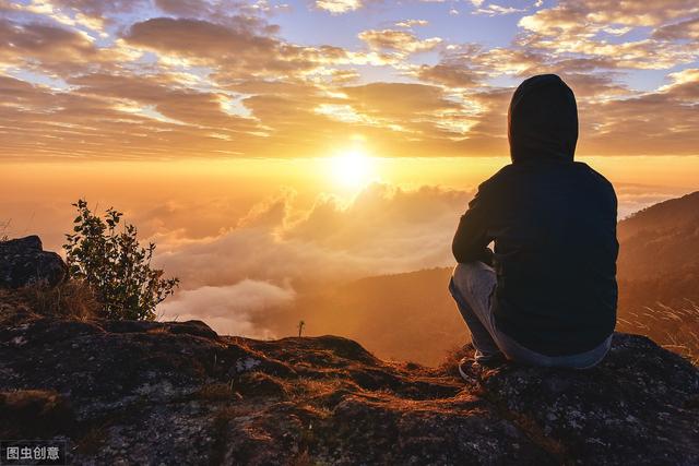 怎样才算一个成熟的人 05d4a662c90f41548a12b58e905c627c.jpeg