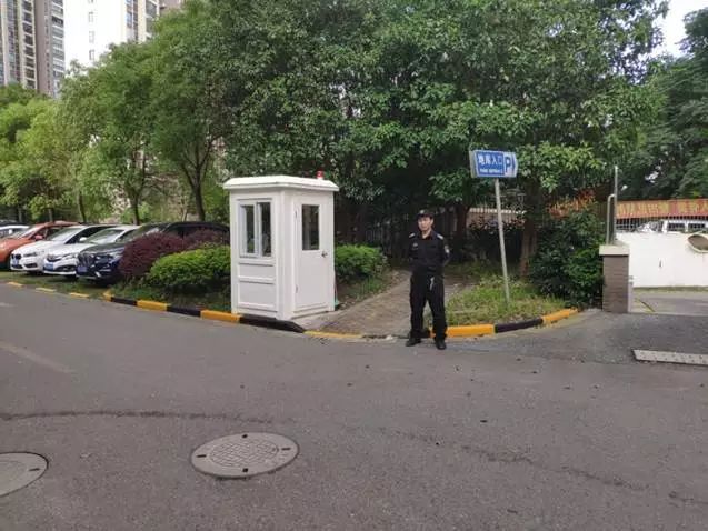 卫岚副区长到长桥街道华沁华滨家园调研