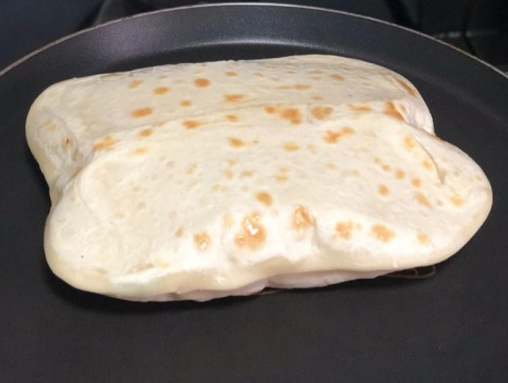 鸡蛋灌饼摆摊视频 19fb98bedfb143dda4b8daceda67547e.png