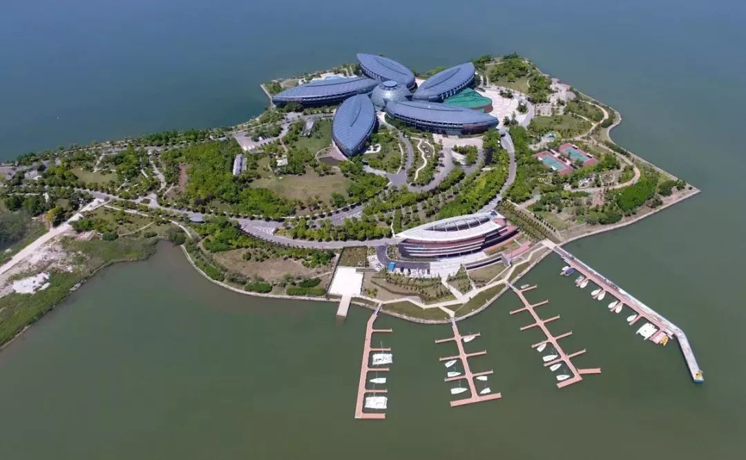 滴水湖