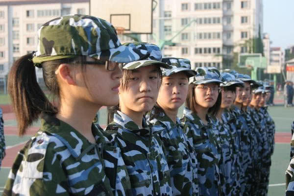 大学怎么样才可以不军训 4e72f13527b347a2ad77d25fdac2269f.png