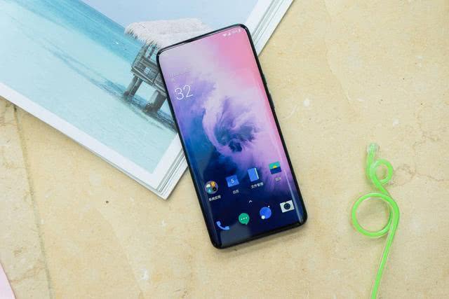 手机屏幕怎样变得滑 5cce442a60c447a89b1df871dd138acc.jpeg