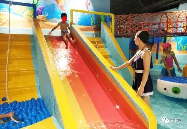 怎么样玩滑滑梯 615562280b82489c836418cb47ce33d1.jpeg
