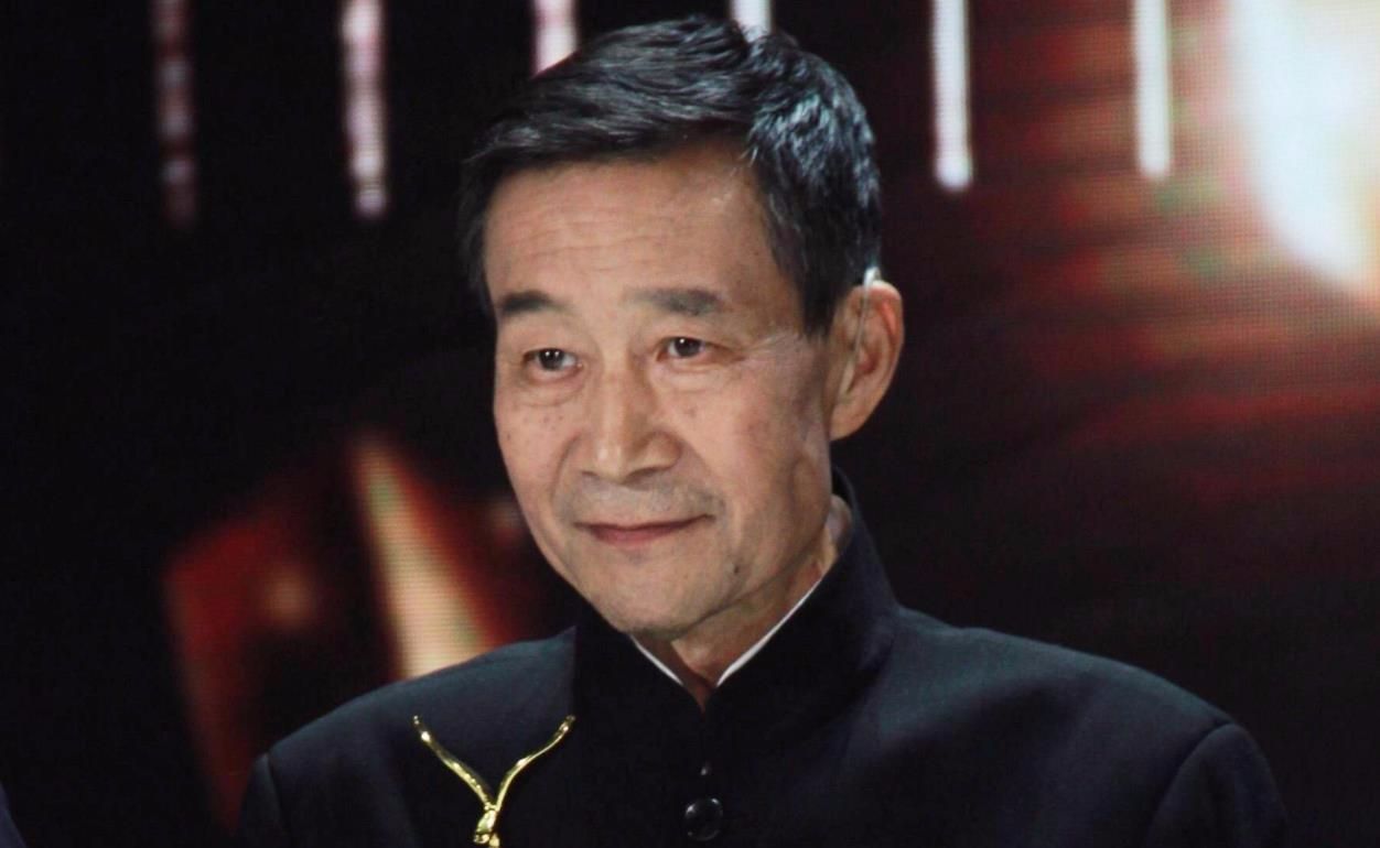 原创65岁李雪健近照隐瞒了36年的发妻原来是我们熟悉的她