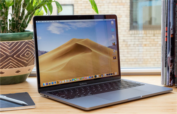 13英寸MacBook Pro(2019)全方位评测：性价比最高的是入门版_机身