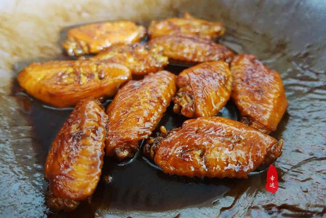 怎么做红烧鸡翅又简单又好吃 88e9f33ab48b4cca82df83cf0f14ee66.jpeg
