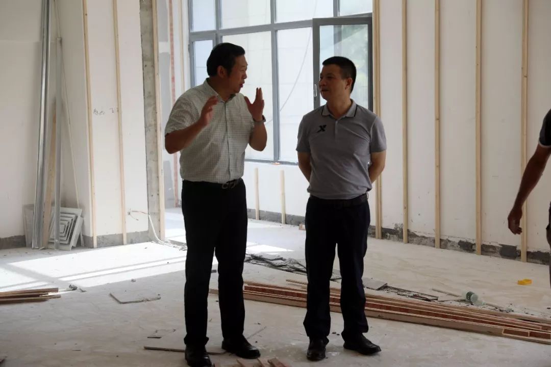 河南省体育局副局长黄家明莅临中原网球