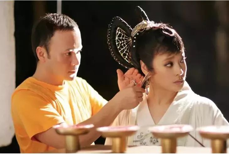 看了毛戈平的化妆视频,我想把头寄给他!