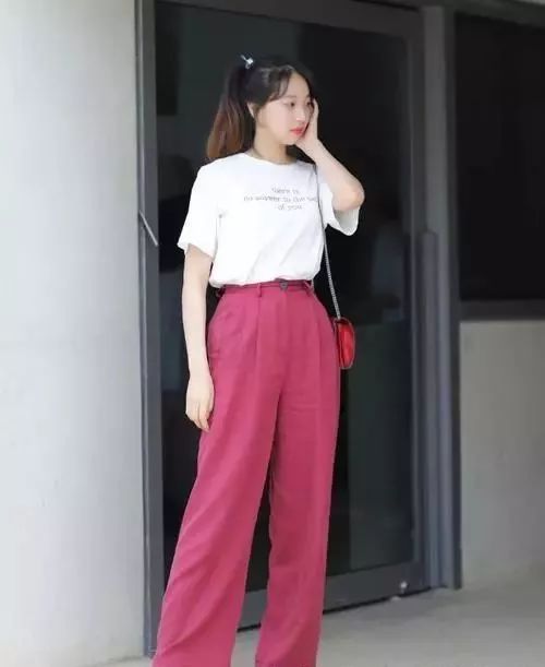 微胖女生穿什么裤子显腿型 d0e7a530b98849938dd967a29e8baae2.jpeg