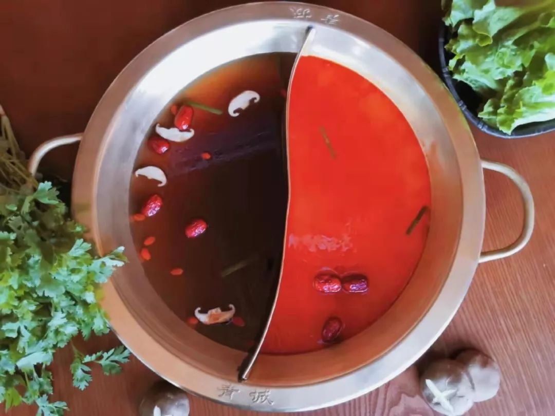江南印象惊现摇骰子火锅店,打几折你说了算,不