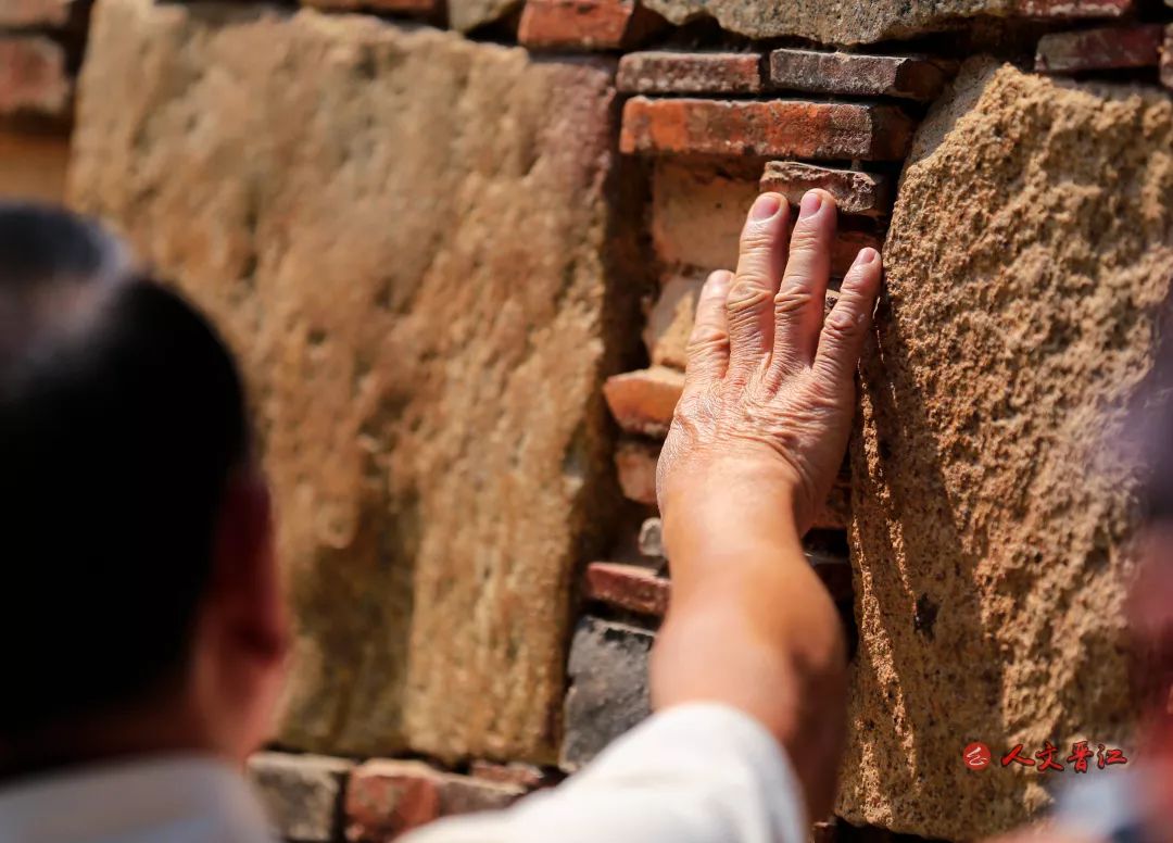 【七律】《晋江五店市》（步韵熊东遨老师《新建五店老街景区即笔》）庄灿煌