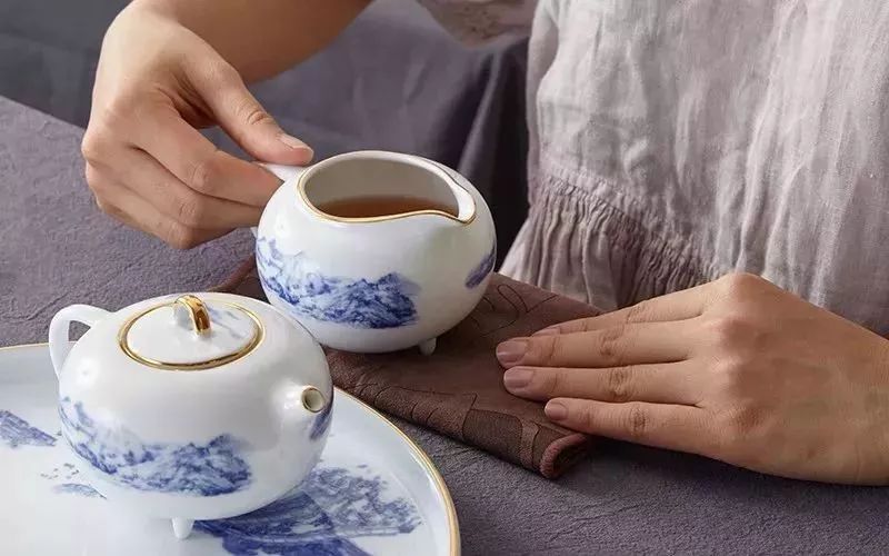 公道杯使用细节讲究