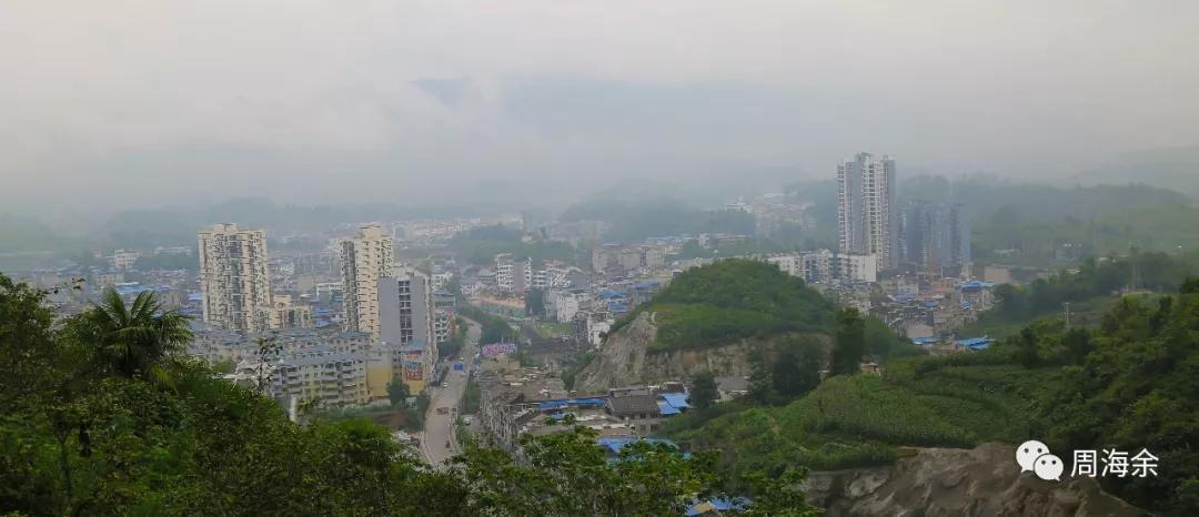 敖溪镇位于遵义市余庆县乌江北岸,地处余,凤,湄三县结合部,s204线