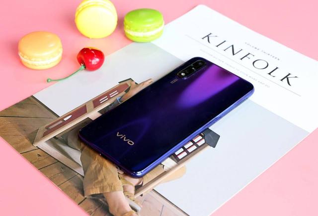 vivo Z5深度评测来袭，毫无短板的千元神器