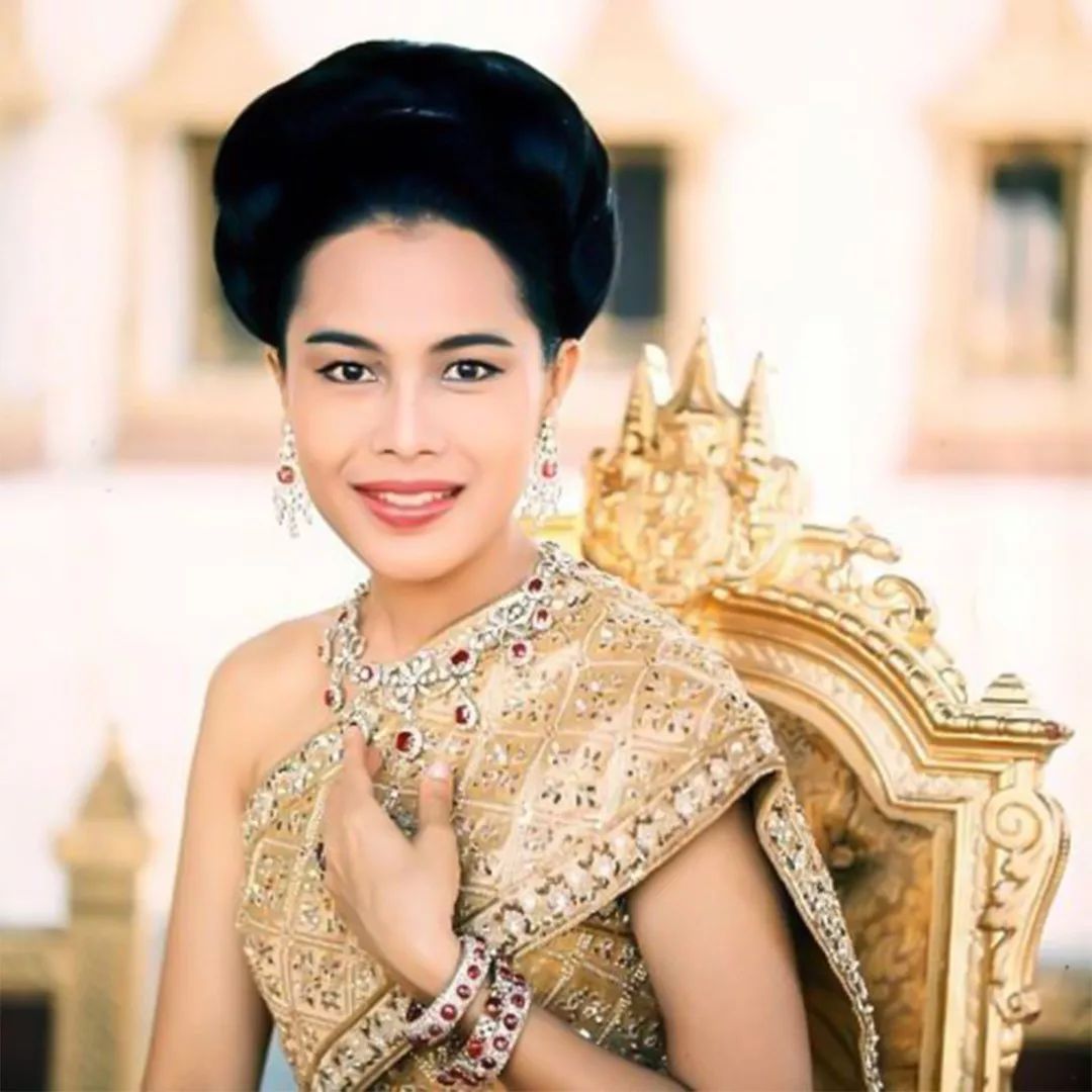 你认为泰国有哪些绝色美女？ - 知乎