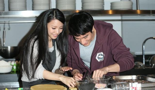 王力宏结婚13年却很少晒妻子,难道长得丑?看到