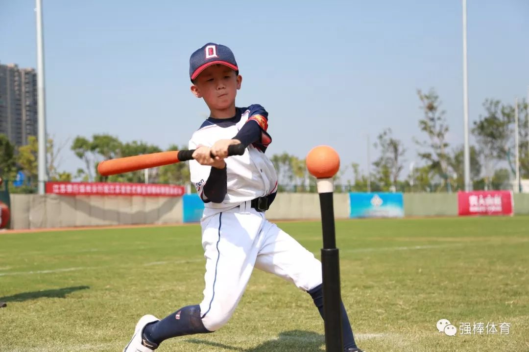 强棒赛事江苏省第三届中小学生软式棒垒球锦标赛仪征开打