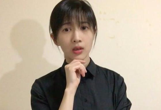 Papi酱真成恋爱导师了 参加恋爱综艺官宣 期待她更多的情感名言 身份