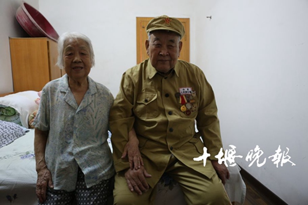 91岁老人隐藏身份60年！连妻儿都不知道，他竟然是……