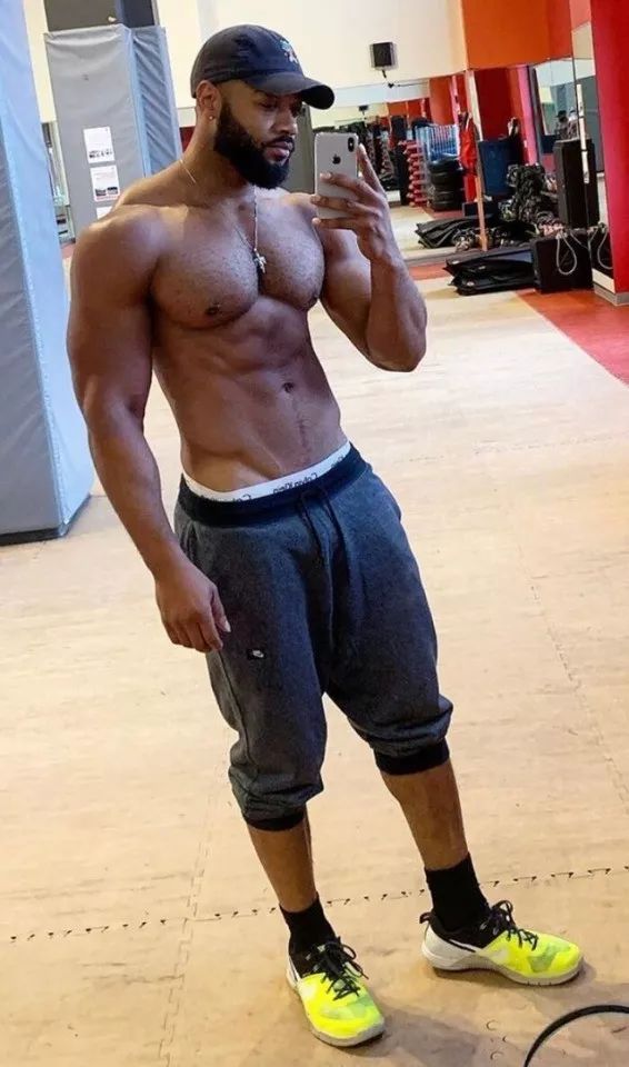 型男画报20190823(黑人肌肉帅哥)