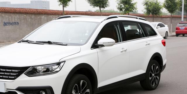 旅行车大全图片及报价 9f6731c4b9604de7baf38e6d646238fc.jpeg