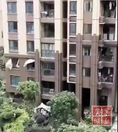 赤峰市内人口有多少_赤峰市图书馆官内图片(2)