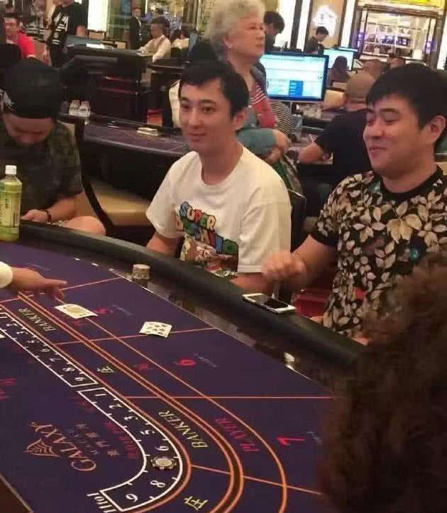 王思聪版"澳门风云"什么样?秦奋陪玩,一局筹码限制你的想象