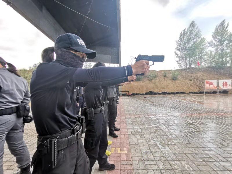 铁路公安局柳州公安处特警支队民警李捷在世界警察运动会上获得女子